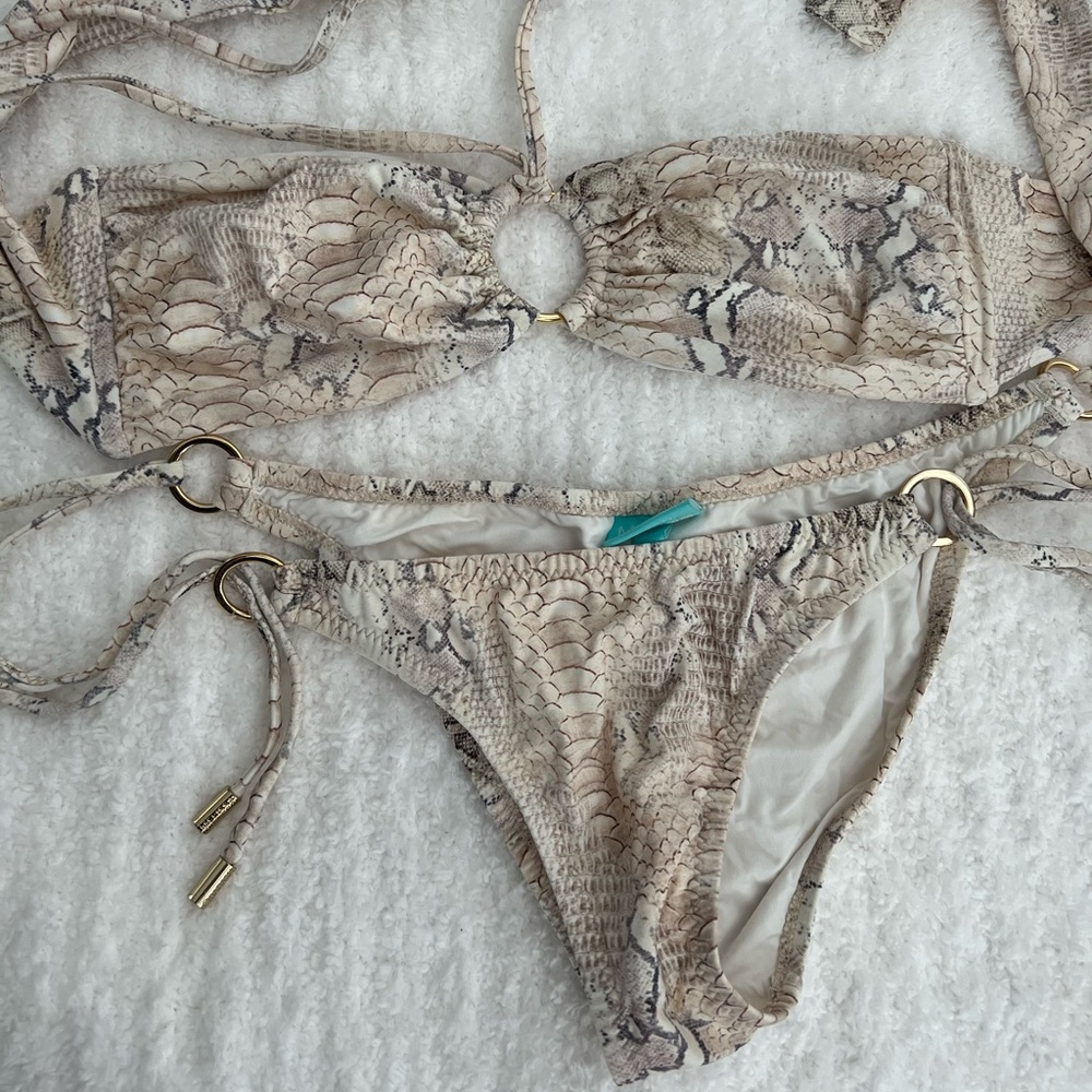 Melissa Odabash Bikini